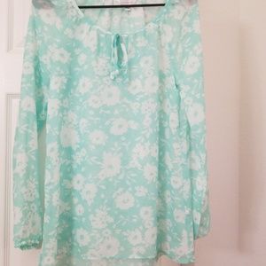 Charming Charlie long sleeve top